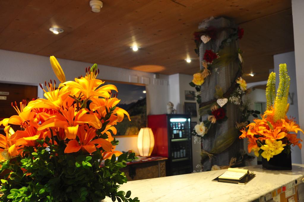 Poschiavo Suisse Hotel & Traditional Fondue Stube Exteriér fotografie