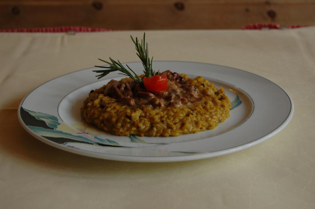 Poschiavo Suisse Hotel & Traditional Fondue Stube Exteriér fotografie