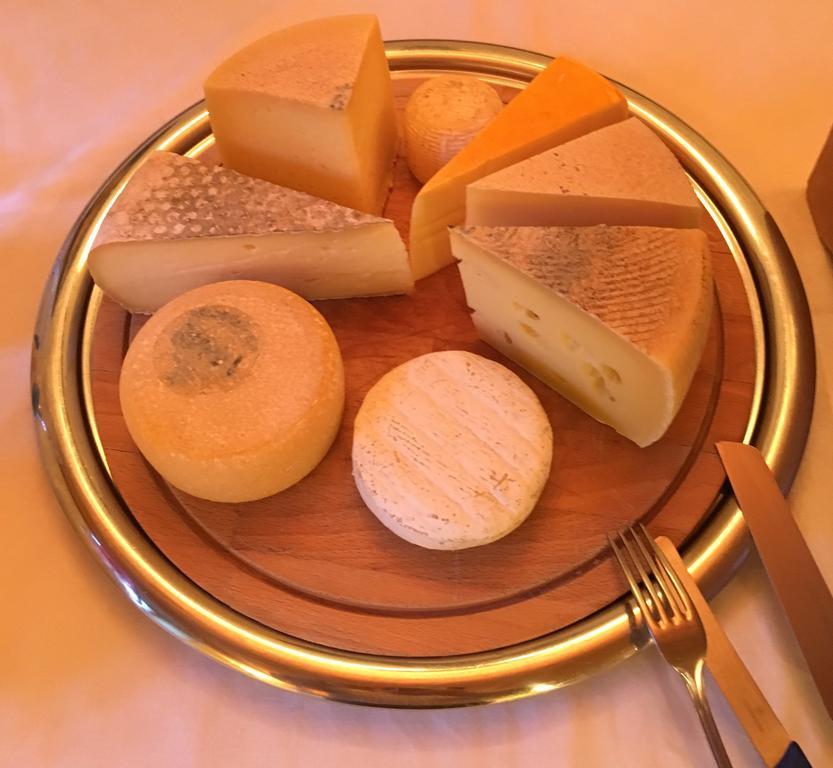 Poschiavo Suisse Hotel & Traditional Fondue Stube Exteriér fotografie