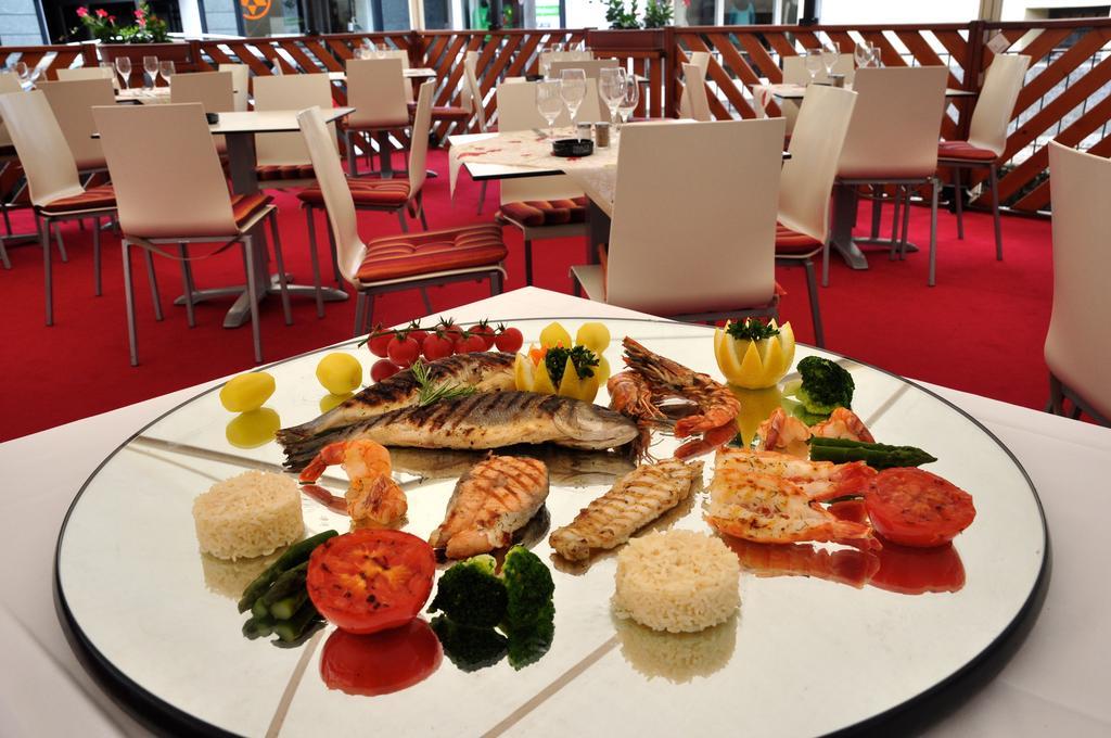 Poschiavo Suisse Hotel & Traditional Fondue Stube Exteriér fotografie